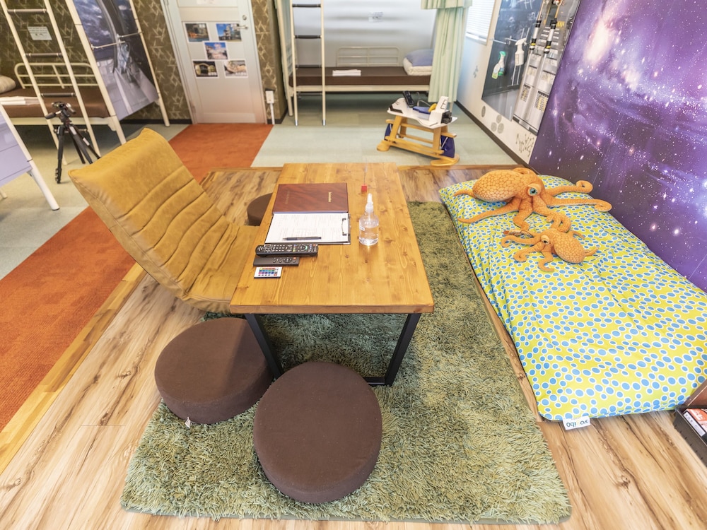 デラックス ルーム 禁煙 共用バスルーム 客室12 | おもてなしホステル 宮島