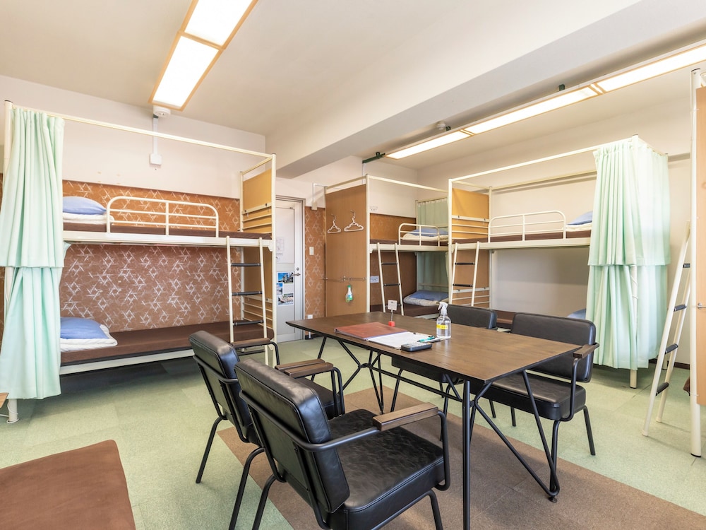 ファミリー ルーム 禁煙 共用バスルーム 客室5 | おもてなしホステル 宮島