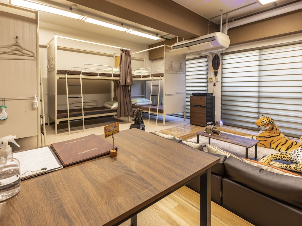 エクスクルーシブ ルーム 禁煙 共用バスルーム 客室7 | おもてなしホステル 宮島