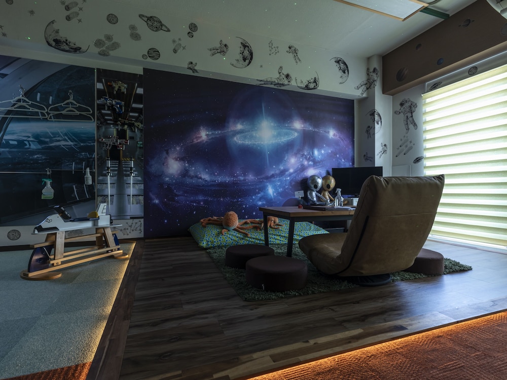 デラックス ルーム 禁煙 共用バスルーム 客室9 | おもてなしホステル 宮島