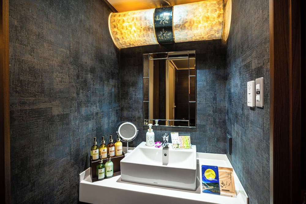 エコノミー ダブルルーム バスルーム0 | ホテルバリアン・リゾート 錦糸町店 - アダルト オンリー