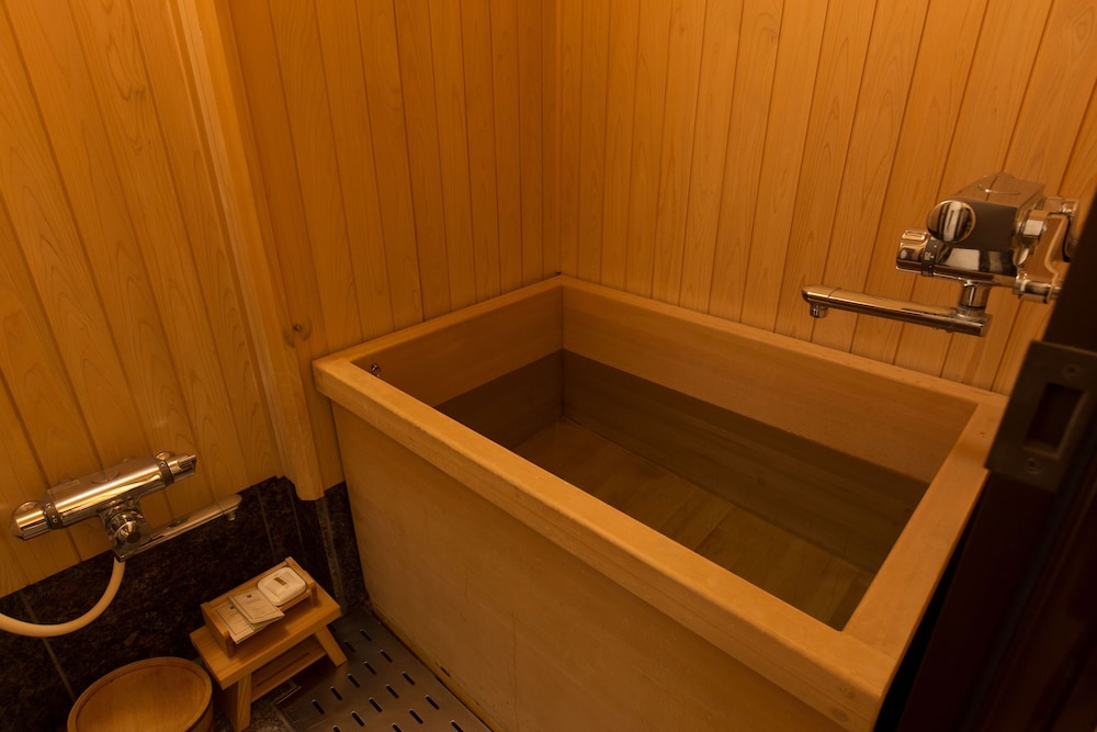 新館 ツインルーム 禁煙 バスルーム1 | 松田屋ホテル