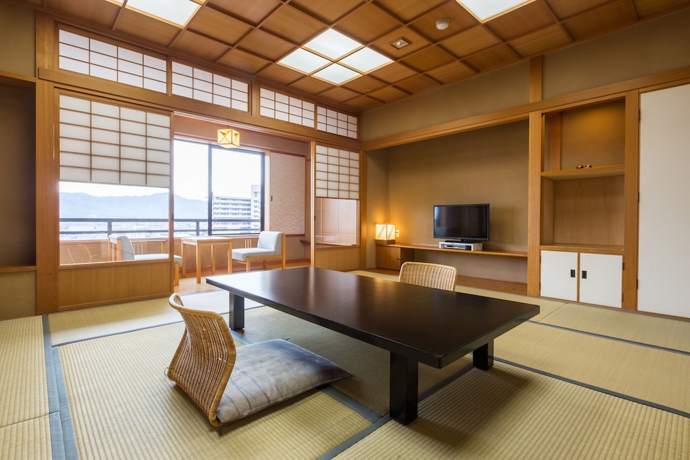 新館 12.5畳 和室 客室1 | 松田屋ホテル