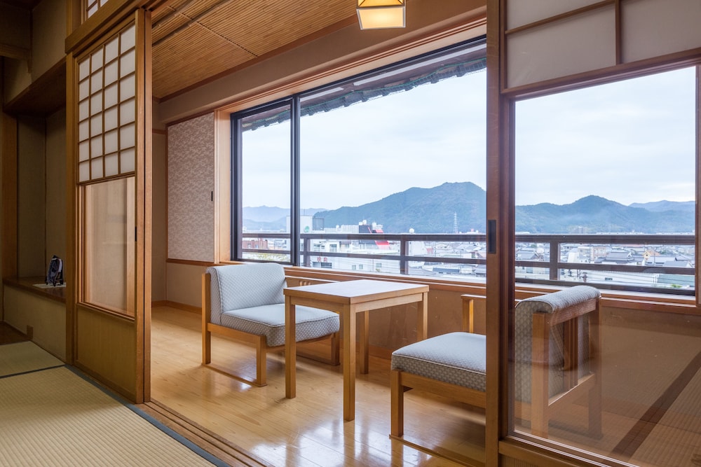 新館 12.5畳 和室 客室2 | 松田屋ホテル