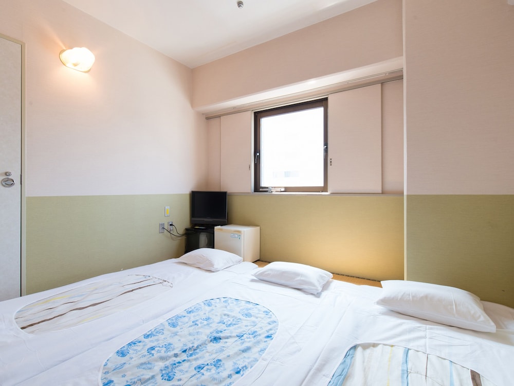 和室 3名部屋 禁煙 客室11 | Tabist ホテルテトラ 北九州