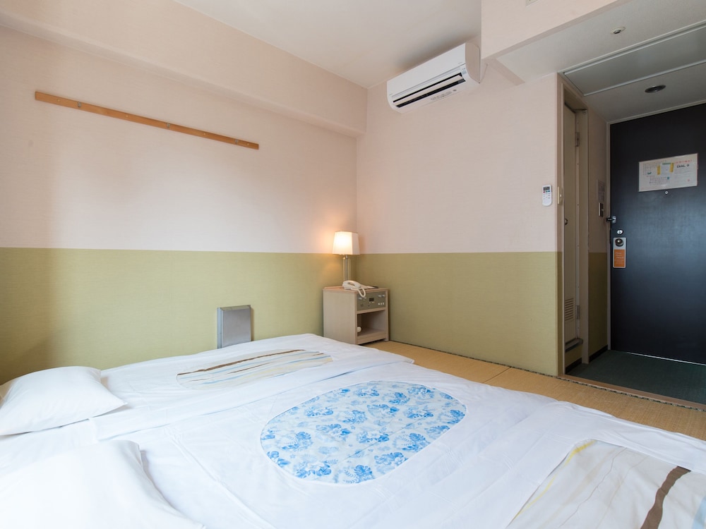 和室 3名部屋 禁煙 客室8 | Tabist ホテルテトラ 北九州