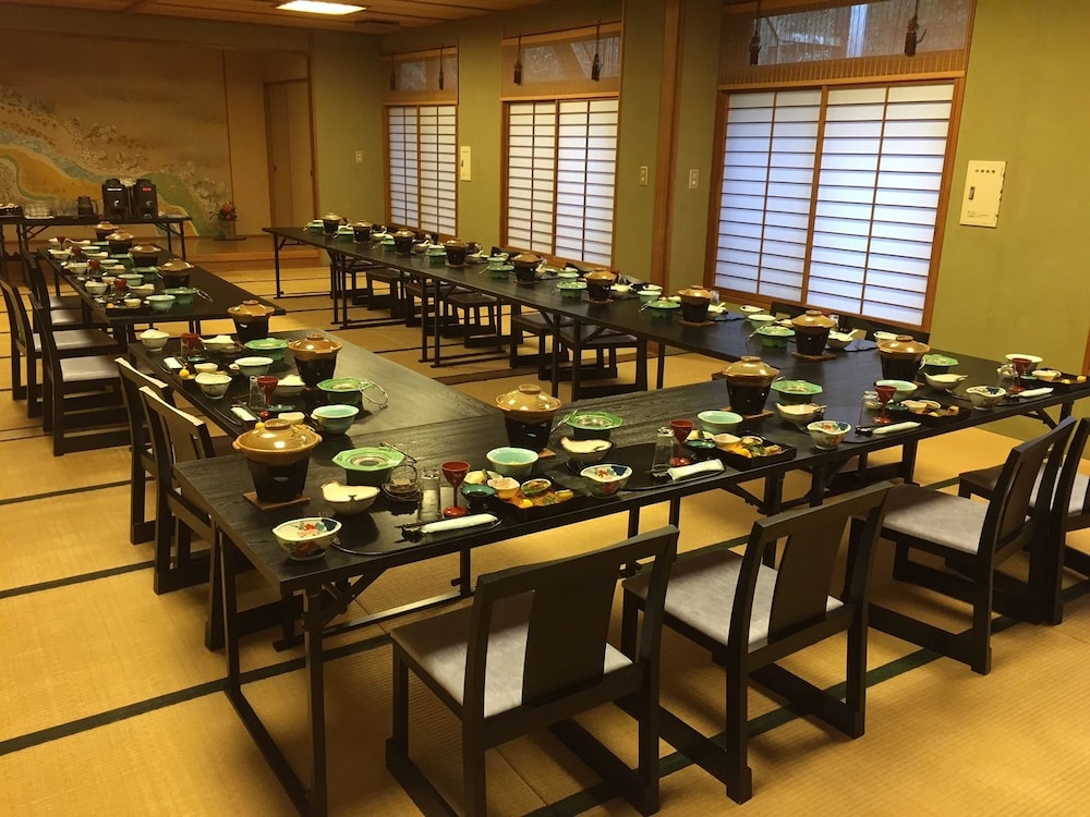 レストラン1 | 強羅温泉 桐谷箱根荘