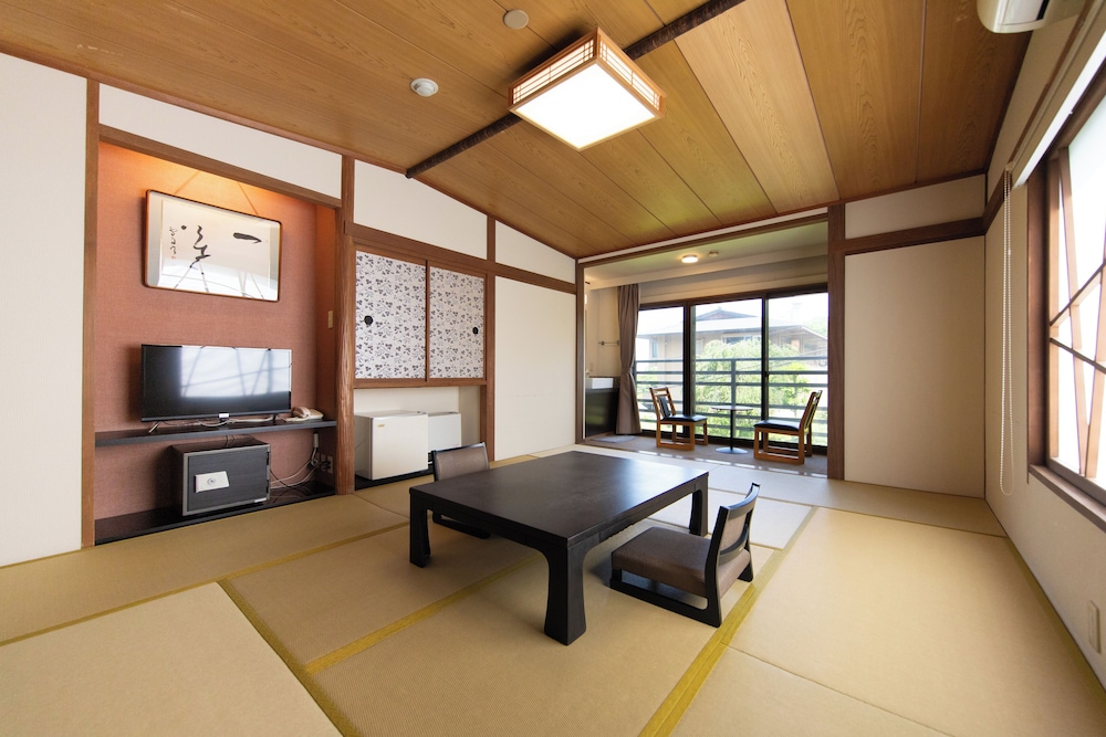 和室　共用バスルーム | 強羅温泉 桐谷箱根荘