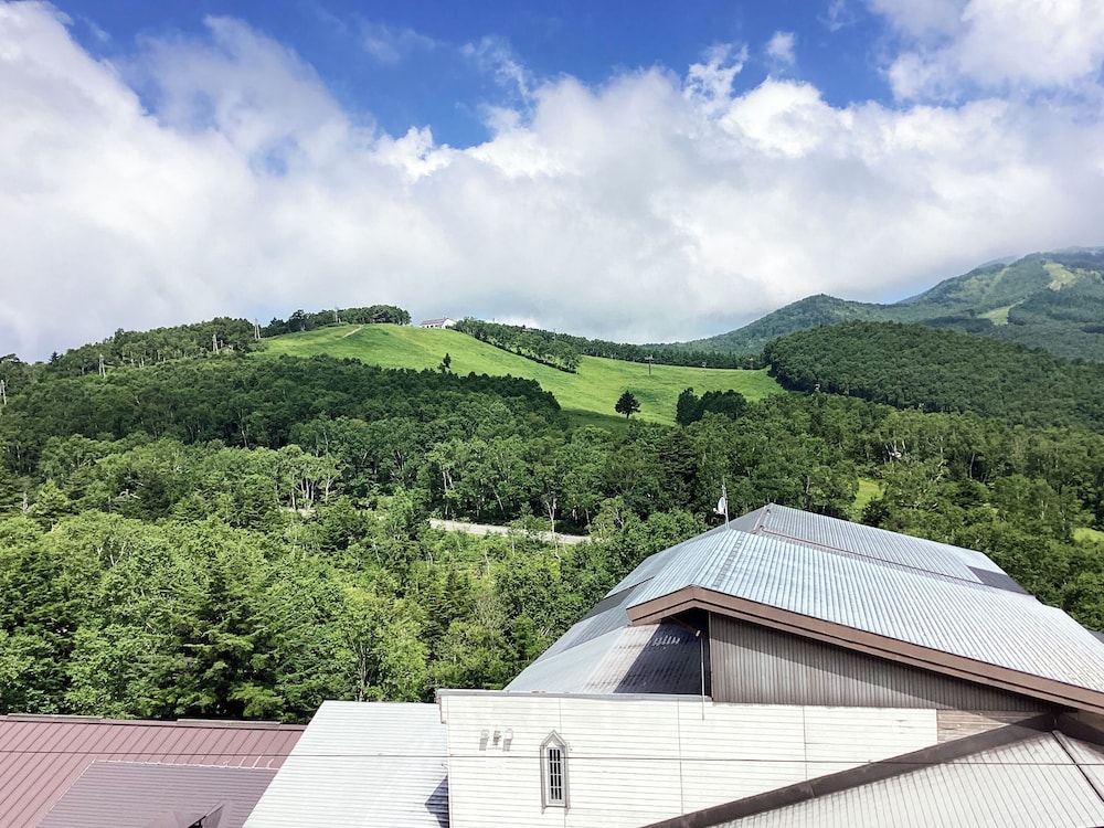トラディショナル ツインルーム シティビュー バルコニーからの眺望2 | 志賀一井ホテル