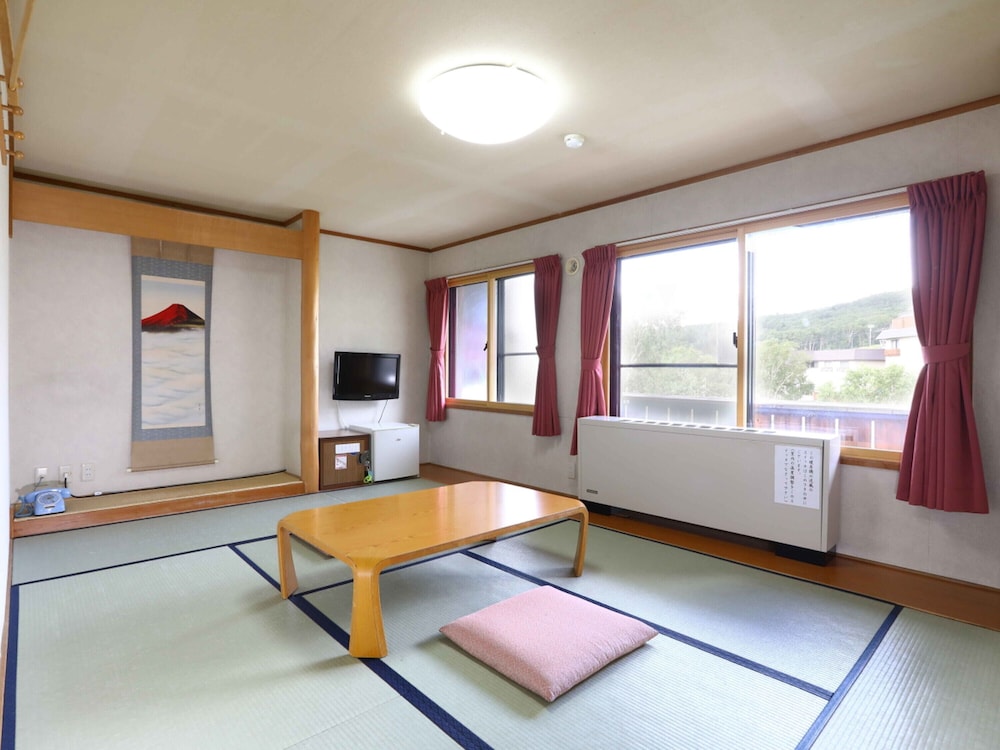 トラディショナル ツインルーム シティビュー | 志賀一井ホテル
