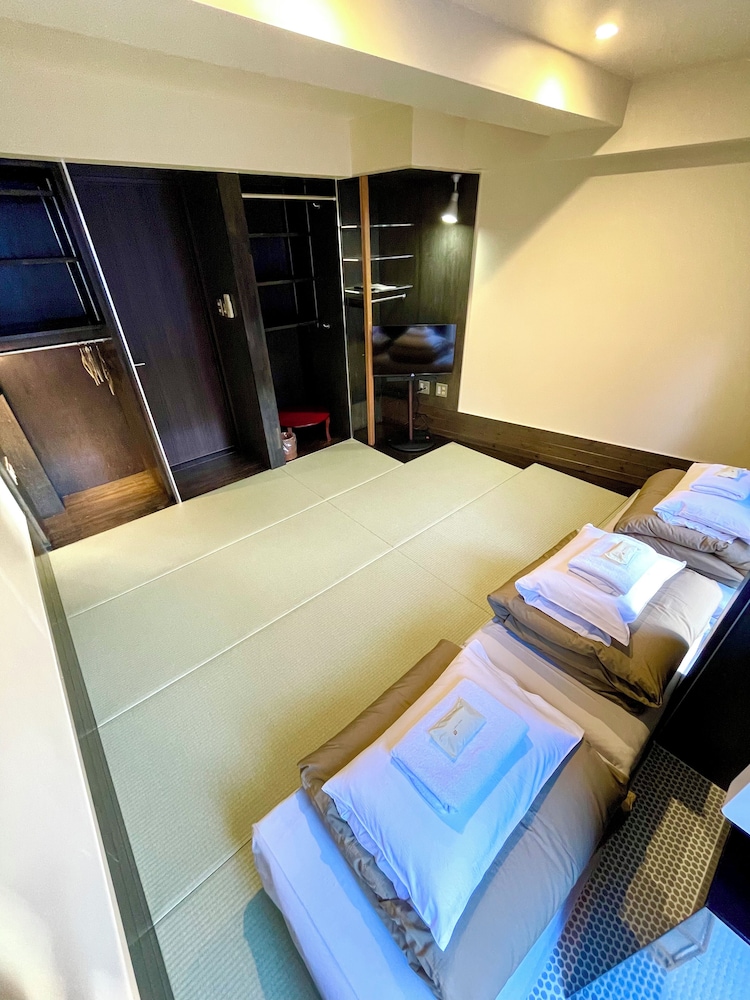 ベーシック トリプルルーム 客室1 | 行燈旅館