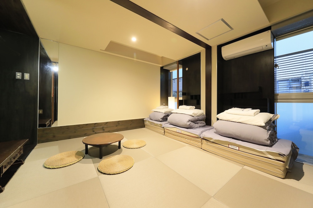 スタンダード 4 人部屋 客室2 | 行燈旅館