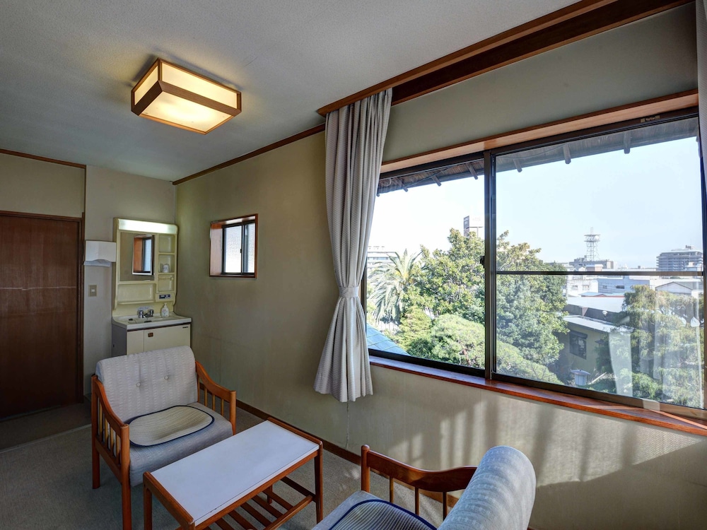 和室 10畳 客室6 | 伊東温泉 陽気館