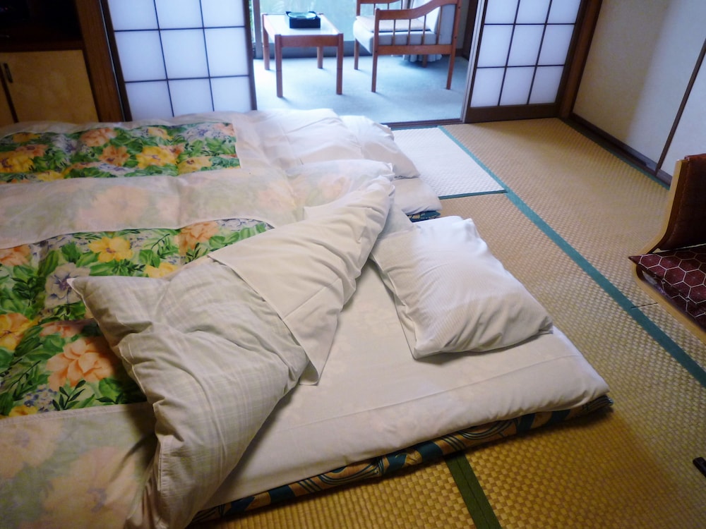 和室 10畳 客室2 | 伊東温泉 陽気館