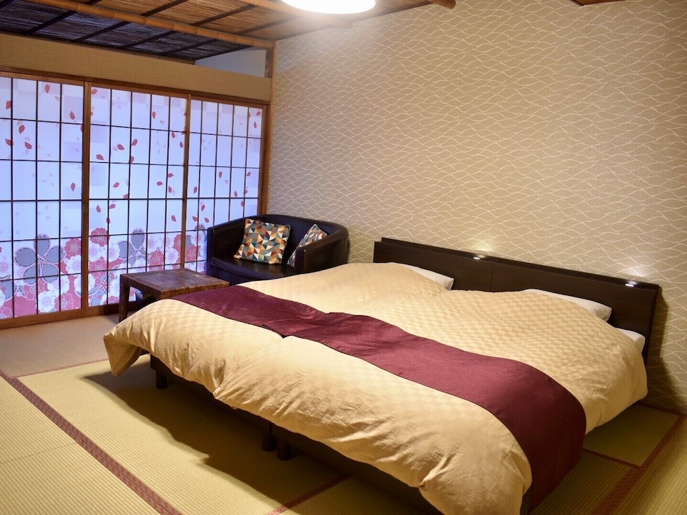 コンフォート ダブルまたはツインルーム パーシャルシービュー 客室2 | 湯花 満開