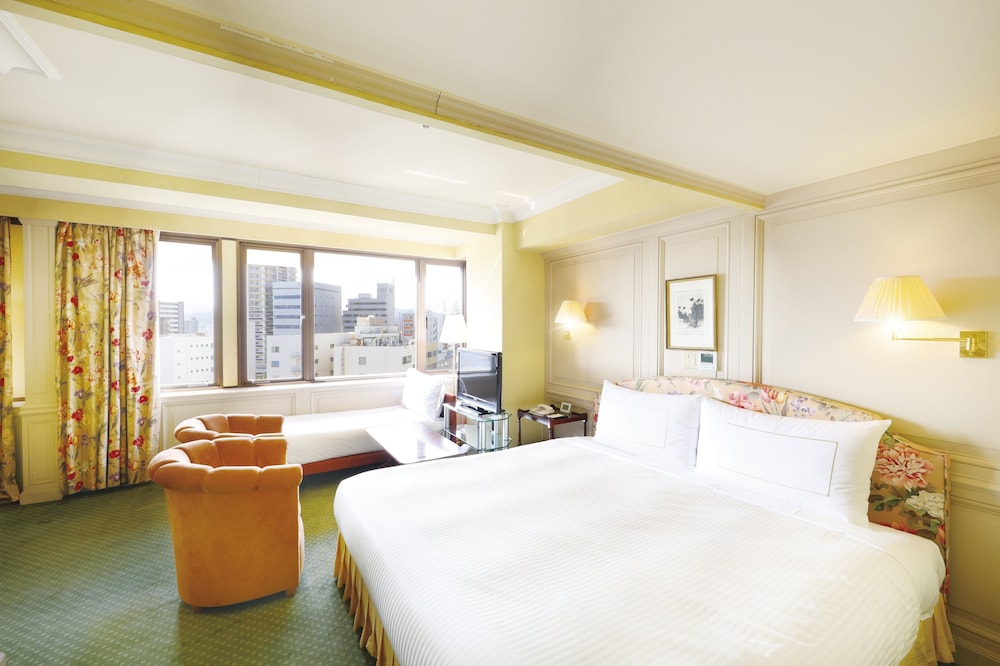 デラックスキング ソファーベッド付 禁煙 大人定員3名様 | アートホテル小倉 ニュータガワ