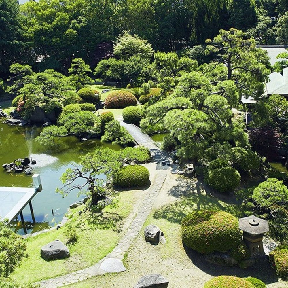 スタンダードセミダブル (日本庭園側) 禁煙 ガーデン ビュー1 | アートホテル小倉 ニュータガワ