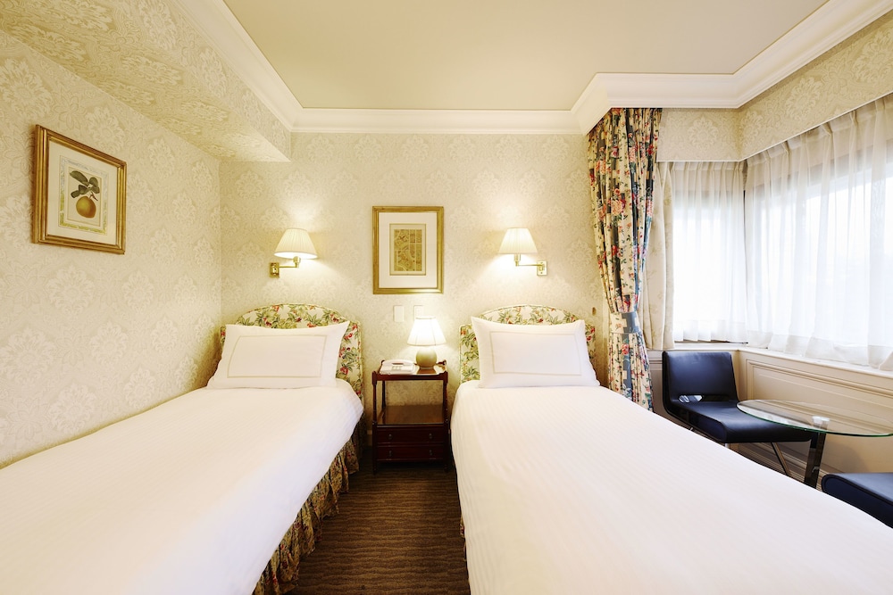 スーペリアツイン (日本庭園側) 禁煙 客室1 | アートホテル小倉 ニュータガワ