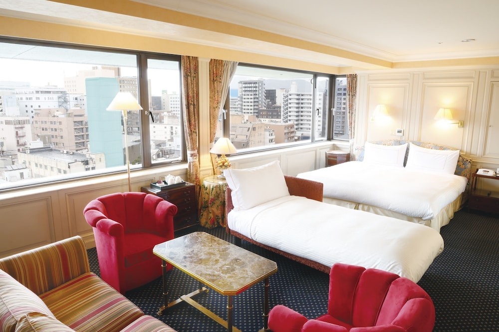 プレミアキング ソファーベッド付 禁煙 大人定員3名様 | アートホテル小倉 ニュータガワ