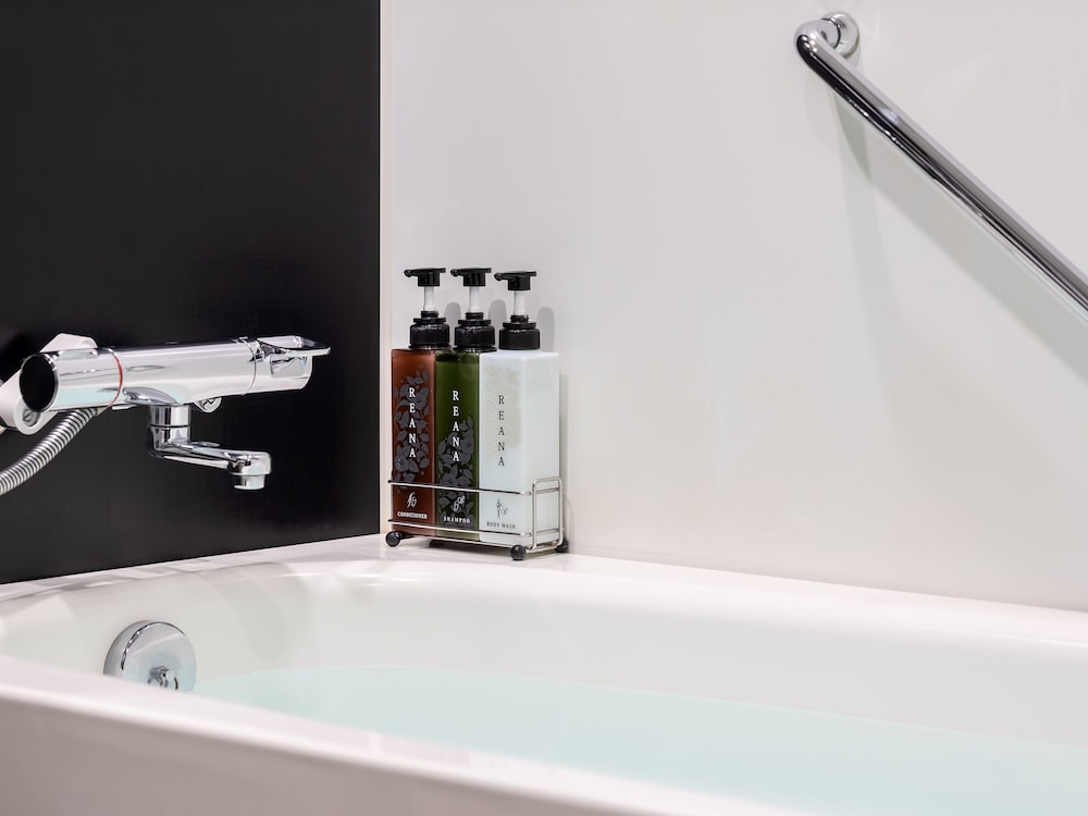 スタンダードダブル (喫煙可) バスルーム0 | 三井ガーデンホテル京橋