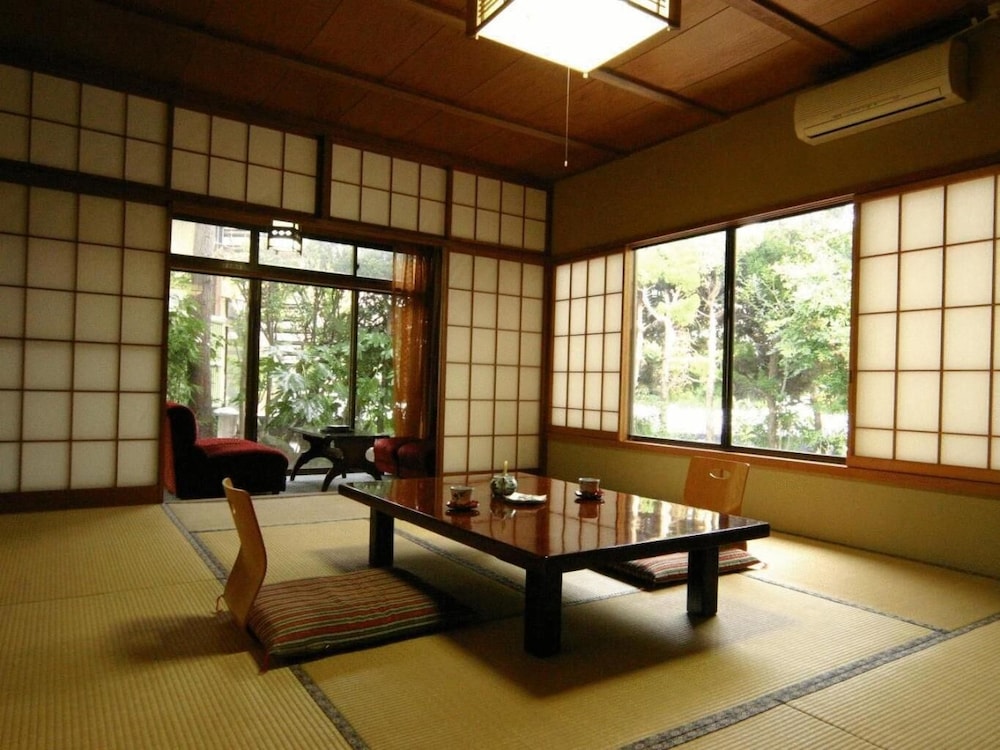 客室1 | 亀清旅館