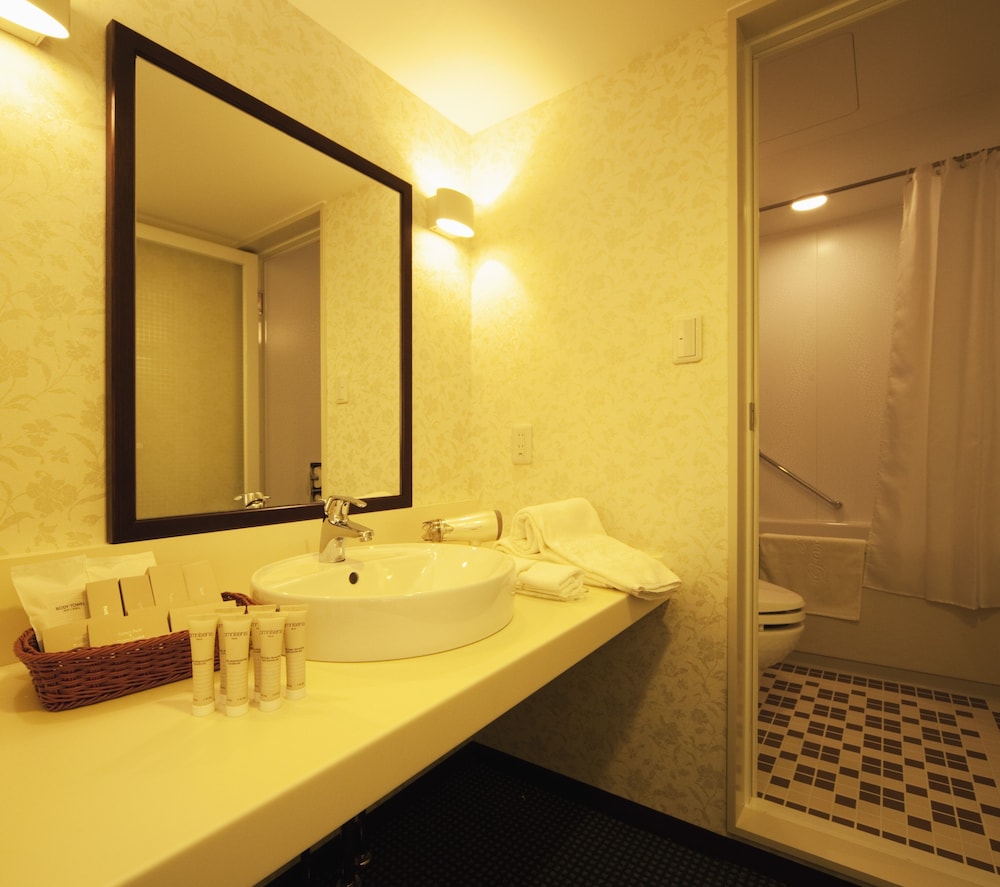 デラックス ツインルーム 禁煙 バスルーム0 | 新潟グランドホテル