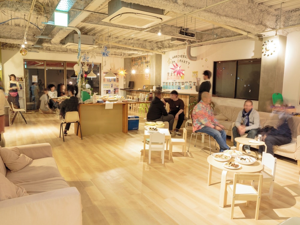 ロビーラウンジ1 | ジェイホッパーズ大阪ユニバーサル