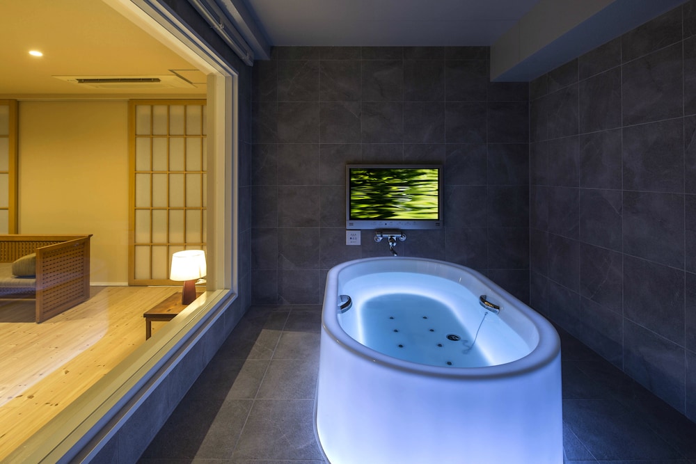 ジャパニーズ スイート 812 バスルーム0 | ホテル ザ グランデ心斎橋