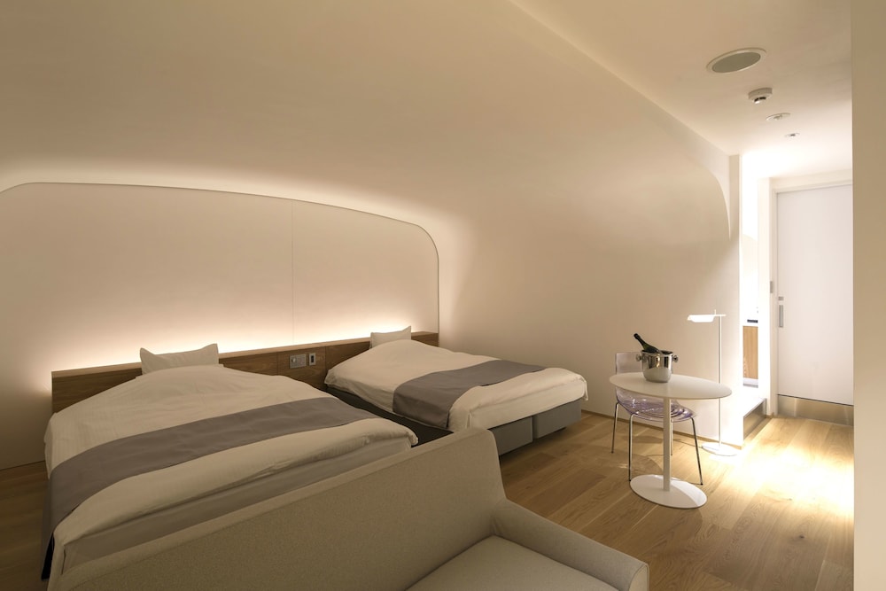 プレミアム ツインルーム 禁煙 客室9 | ホテル ザ グランデ心斎橋