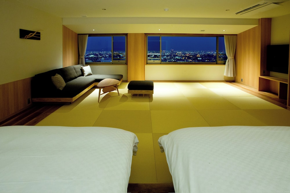 展望風呂付和モダン -あけび・しゃくなげ- | 山荘 風の杜