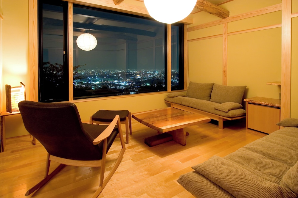 展望風呂付特別室 -山椿- | 山荘 風の杜