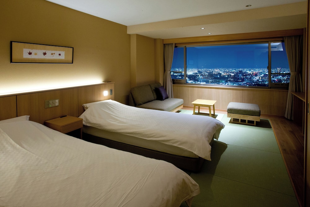 和モダン | 山荘 風の杜