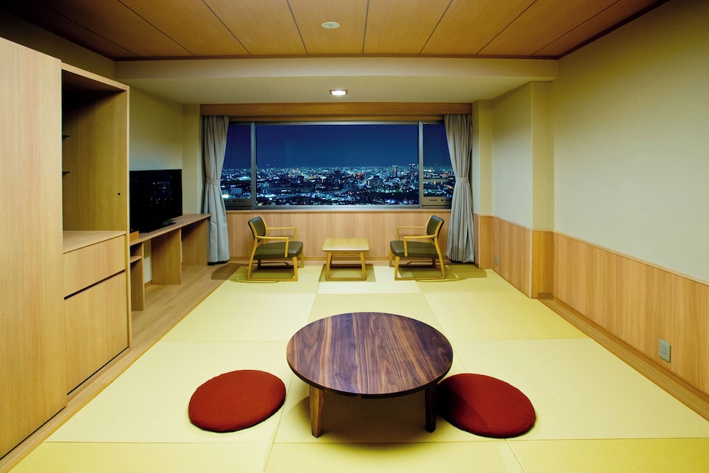 和室10帖 -桜・あざみ- | 山荘 風の杜