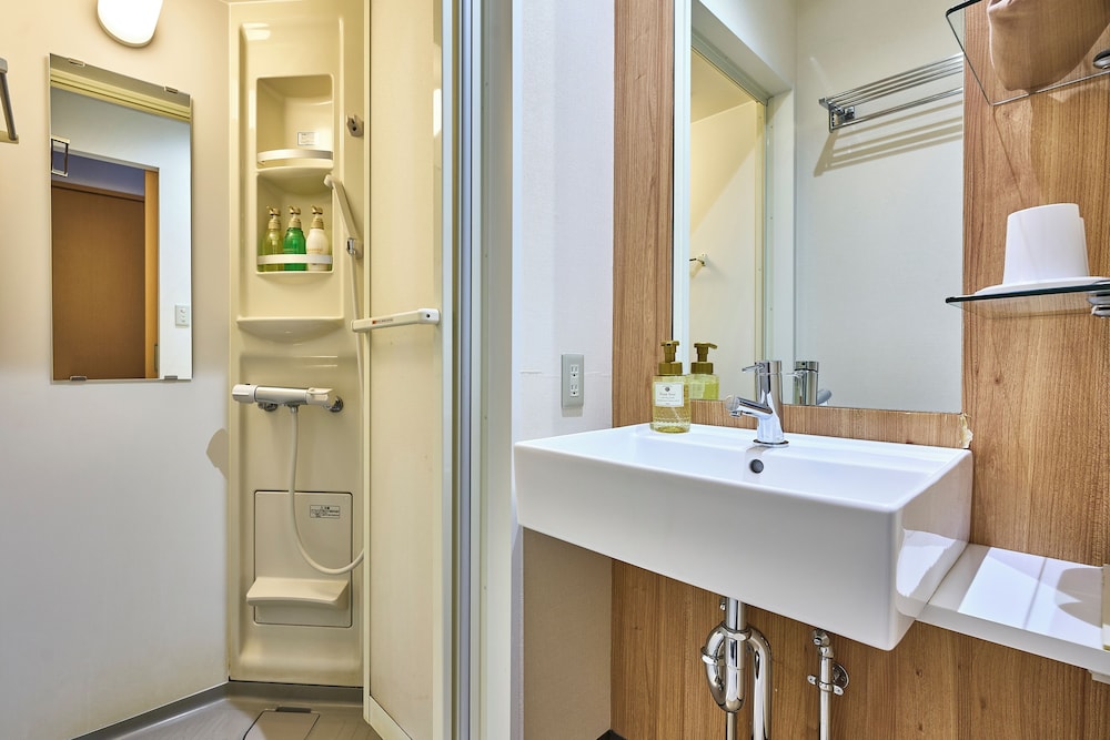 スタンダード ツインルーム 禁煙 バスルーム0 | ホテルソビアル 大阪 ドーム前