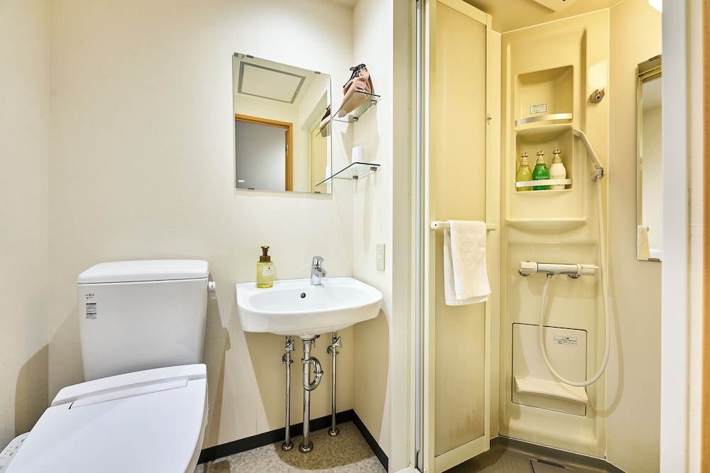 スタンダード ダブルルーム バスルーム0 | ホテルソビアル 大阪 ドーム前