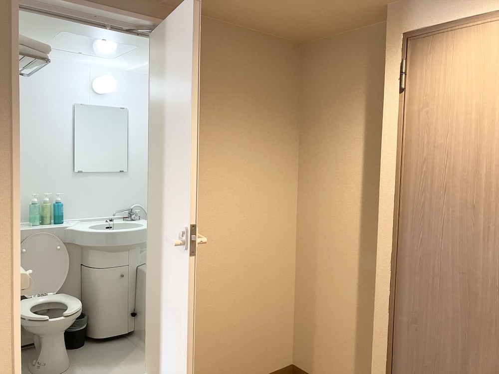 和室 (5名定員) 禁煙 バスルーム2 | ビクトリアホテル