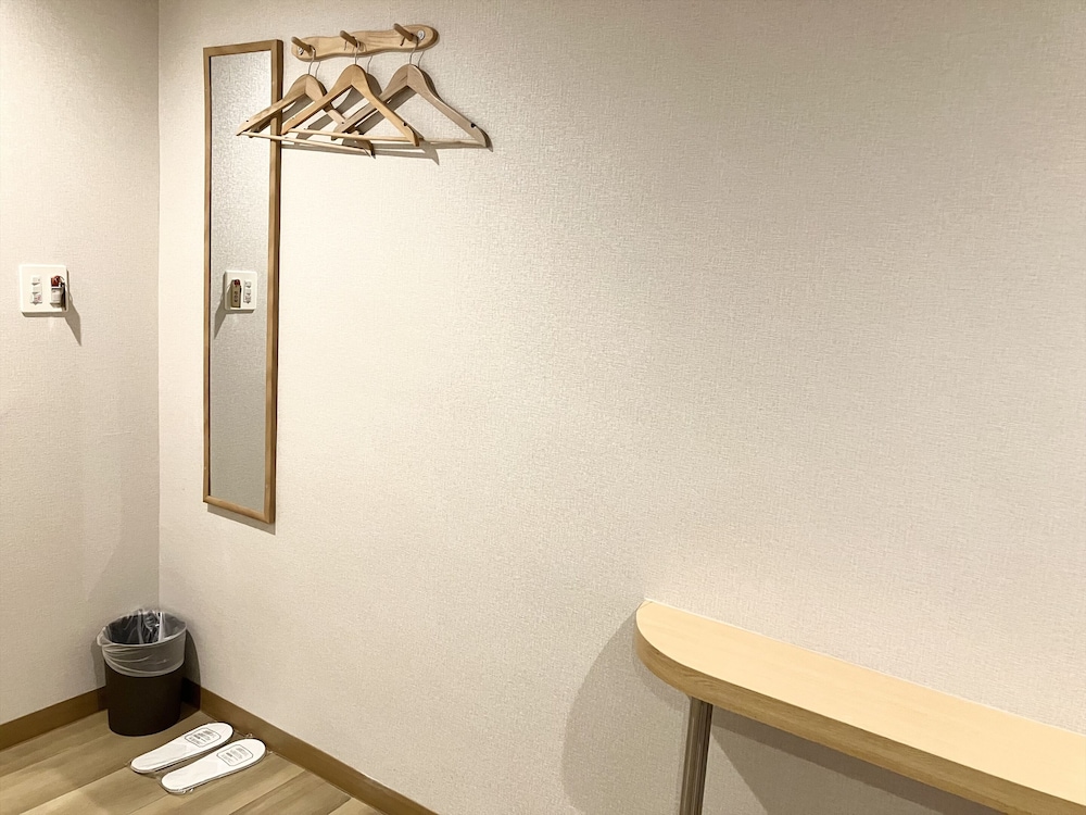 和室 (5名定員) 禁煙 客室1 | ビクトリアホテル