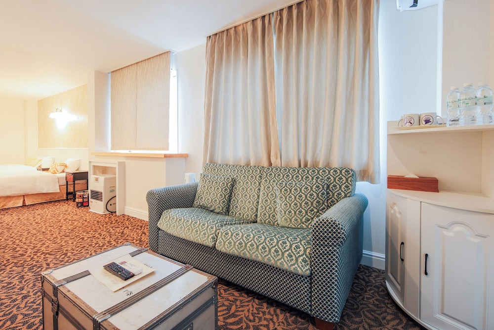 Deluxe Family Room 2F 客室2 | Hotel WELLIES