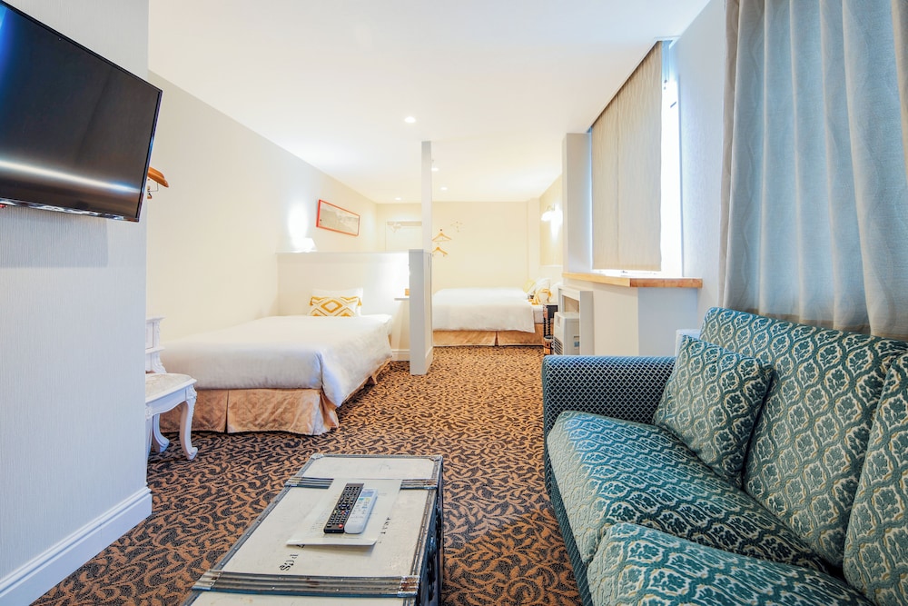 Deluxe Family Room 2F 客室1 | Hotel WELLIES