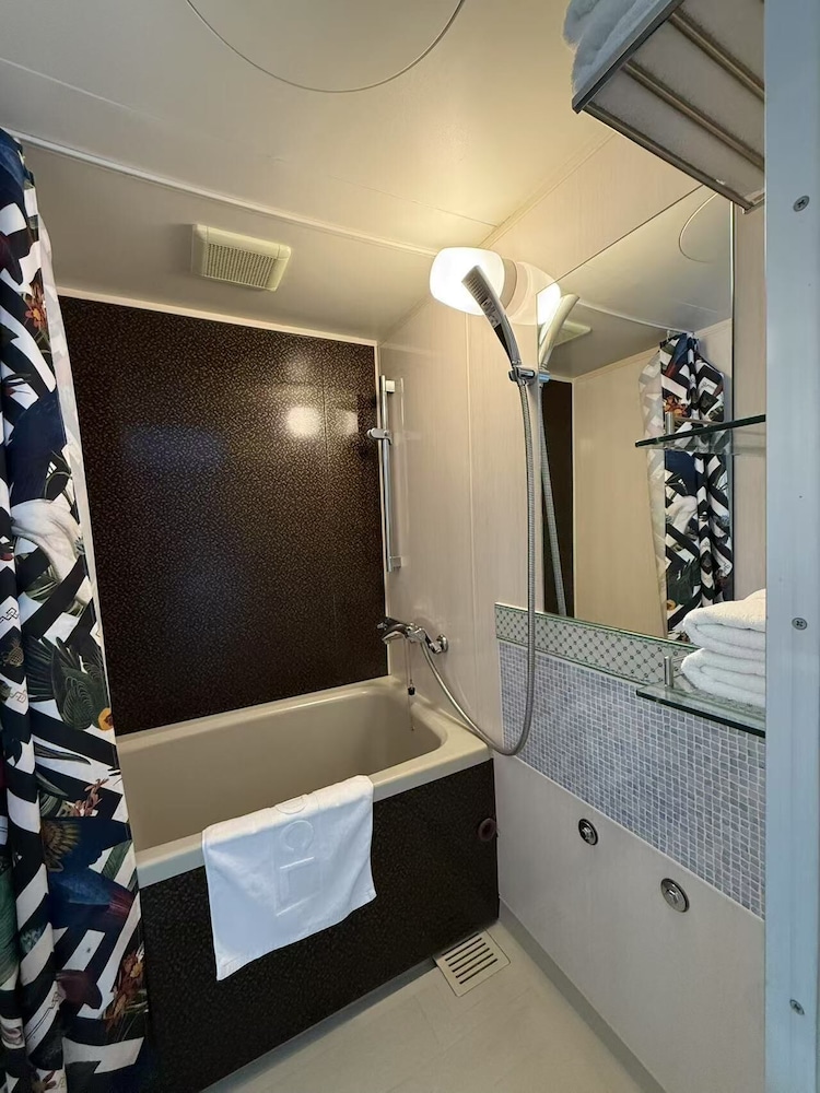 スタンダード ツインルーム バスルーム0 | Hotel WELLIES