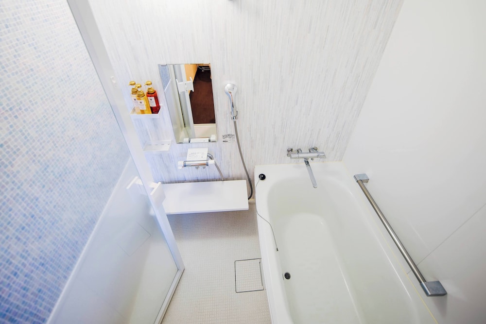 エコノミー ダブルルーム バスルーム0 | Hotel WELLIES