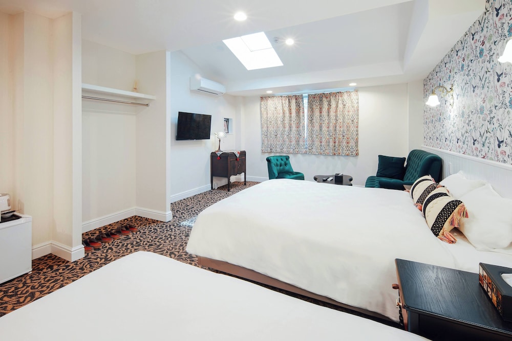 スタンダード ファミリールーム 1F 客室2 | Hotel WELLIES