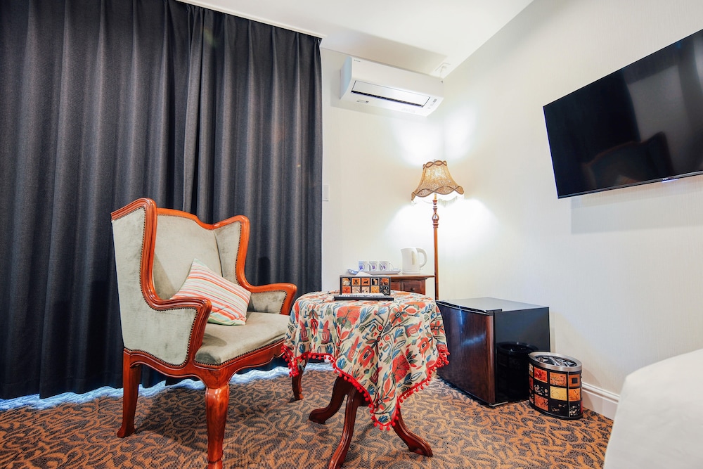 スタンダード トリプルルーム 1F 客室2 | Hotel WELLIES