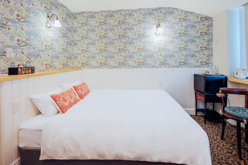 エコノミー ダブルルーム 客室3 | Hotel WELLIES