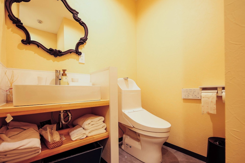 スタンダード トリプルルーム 1F 客室7 | Hotel WELLIES