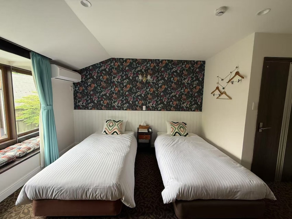 スタンダード ツインルーム 客室4 | Hotel WELLIES