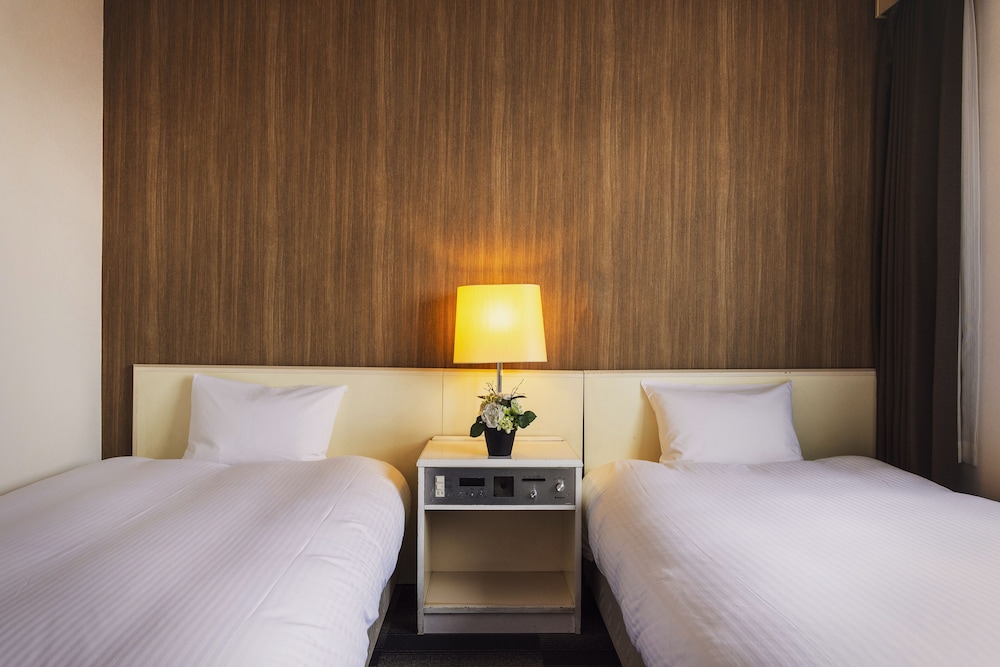 [喫煙] ツインルーム バス/トイレ付 客室0 | シティホテル エアポートインプリンス