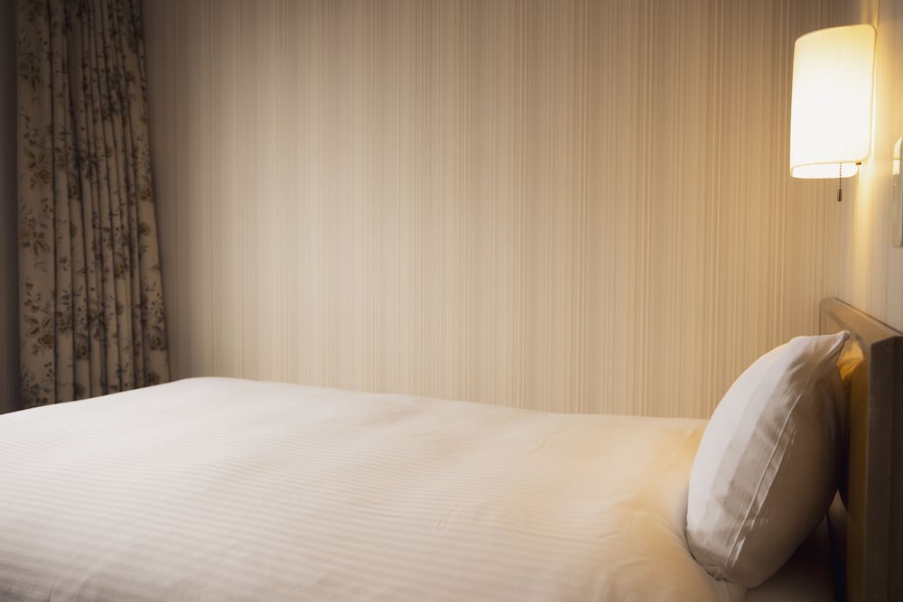 [禁煙] セミダブルルーム バス/トイレ付 客室0 | シティホテル エアポートインプリンス