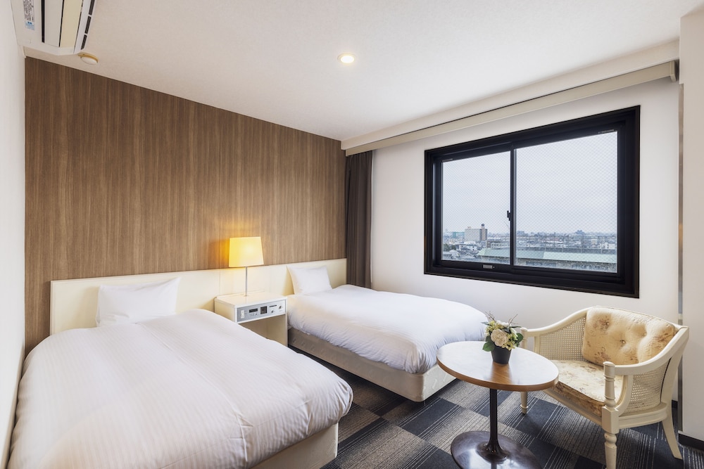 [喫煙] ツインルーム バス/トイレ付 | シティホテル エアポートインプリンス