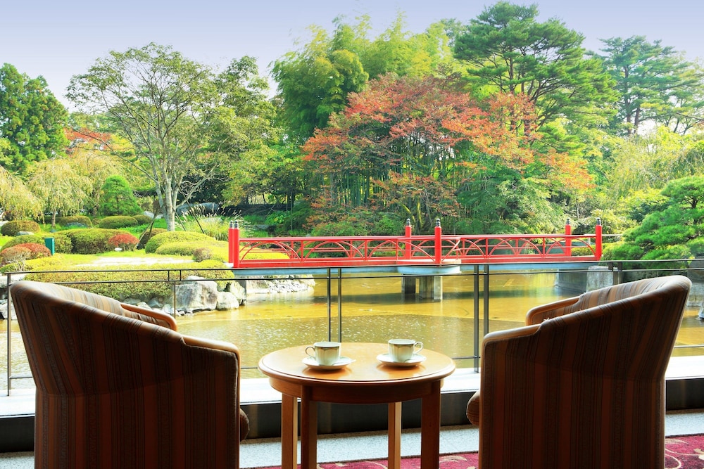 ロビーラウンジ1 | 篝火の湯 緑水亭 ロビーラウンジ1 | 篝火の湯 緑水亭